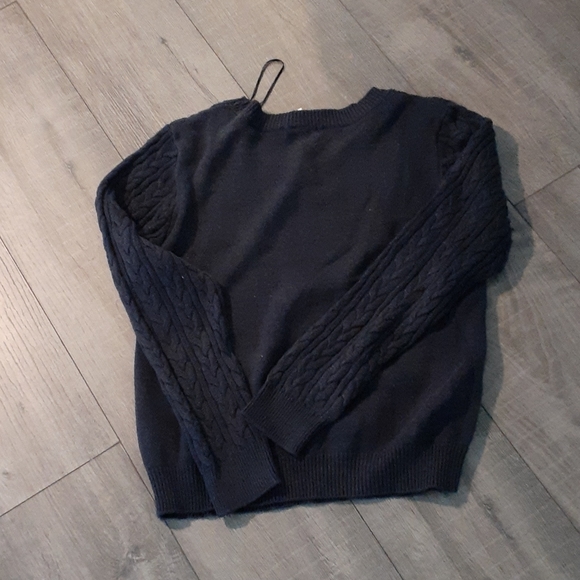 H&M navy sweater - Picture 2 of 3